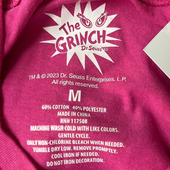 Dr. Seuss Mister Grinch You’re a Mean One Graphic Tee Shirt Pink Size Medium - Picture 8 of 10
